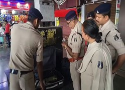 दिल्ली ब्लास्ट के बाद छत्तीसगढ़ में हाई अलर्ट, बिलासपुर रेलवे स्टेशन पर मिले दो संदिग्ध बैग 