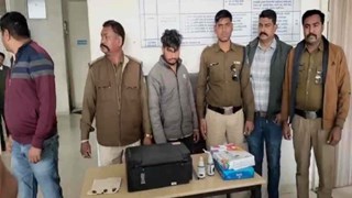 NEEMUCH NEWS : नकली नोट छापने वाला शातिर चढ़ा पुलिस के हथ्ते, 17 लाख रुपए के साथ कागज, स्याही और प्रिंटर किया जब्त 