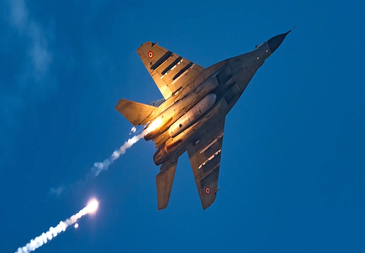 AFCAT 01/2026 भर्ती: वायुसेना ने बढ़ाई आवेदन की अंतिम तारीख, अब 19 दिसंबर तक मौका