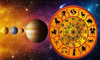 साल की शुरुआत में बड़ा ज्योतिषीय संयोग: मकर में बनेगी चतुर्ग्रही युति,  इन राशियों की खुलेगी किस्मत...