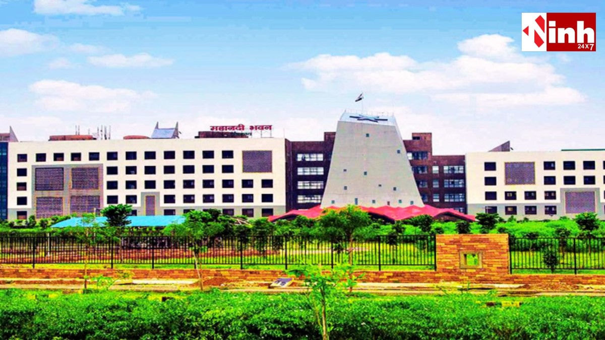 नए साल से पहले छत्तीसगढ़ के 20 IAS अफसरों को बड़ी सौगात, DPC में प्रमोशन पर लगी मुहर, शहला निगार बनेंगी प्रमुख सचिव...