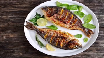 Fish Benefits: आंखों की रोशनी है कमजोर, तो खाए मछली, दिल से लेकर हड्डियां तक हो जाएगी मजबूत, जाने हैरान जनक फायदे 