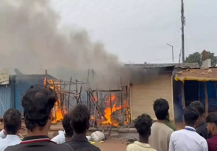 नया रायपुर में भीषण आग: एक घंटे की देरी से पहुंची फायर ब्रिगेड, हो गया भारी  नुकसान ...