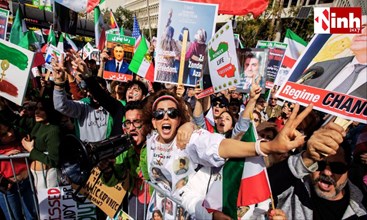 अमेरिका में ईरानियों की आजादी के लिए निकल रही थी रैली, प्रदर्शनकारियों की ओर बढ़ा ट्रक, हादसे कई लोग घायल...