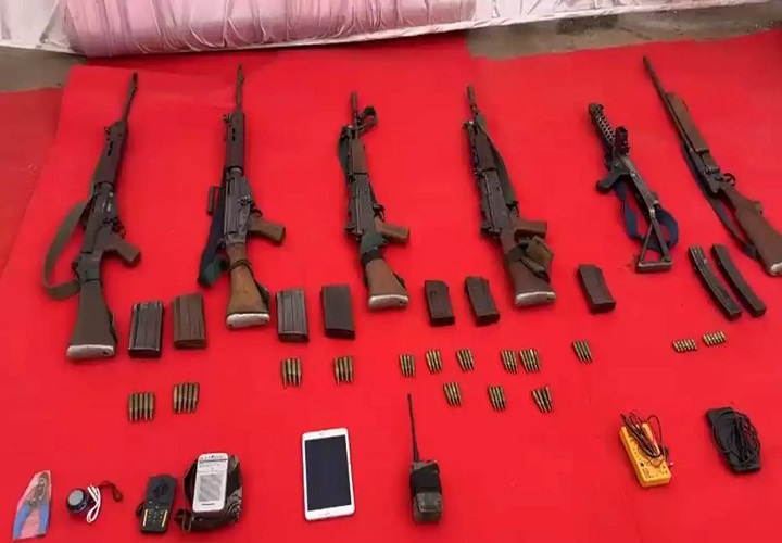 धमतरी बना नक्सल मुक्त जिला: 47 लाख के इनामी 9 नक्सलियों ने किया आत्मसमर्पण...