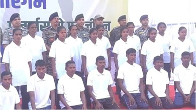 नक्सलवाद को बड़ा झटका: 85 लाख के इनामी 30 माओवादियों ने किया आत्मसमर्पण