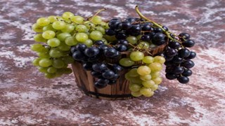 काले और हरे अंगूर में जानें क्या है अंतर, फायदे जान रह जाएंगे हैरान, एक क्लिक में पढ़े पूरी खबर 