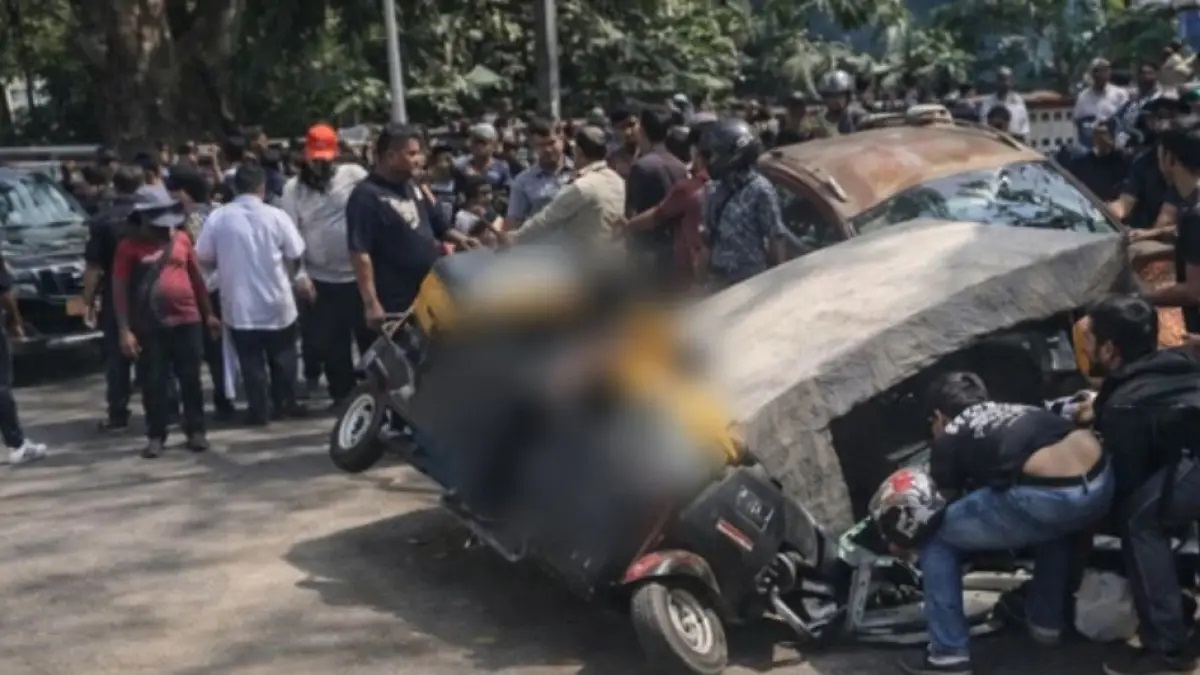 मुंबई में निर्माणाधीन मेट्रो पिलर गिरा, कई लोग घायल