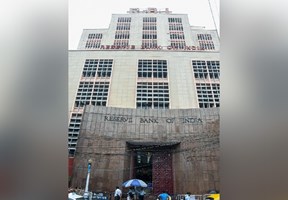 RBI में सरकारी नौकरी: 58 हजार तक सैलरी, 650 असिस्टेंट पदों पर भर्ती