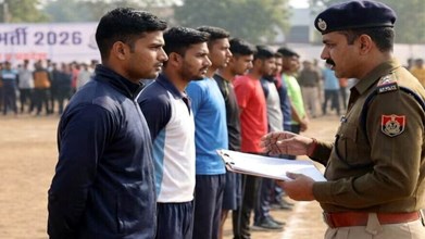 MP Police Bharti 2026:  पुलिस विभाग में शामिल होने का आखिरी मौका आज,  ASI और हेड कांस्टेबल के 89 पदों पर होगी भर्ती, यह है डिटेल 