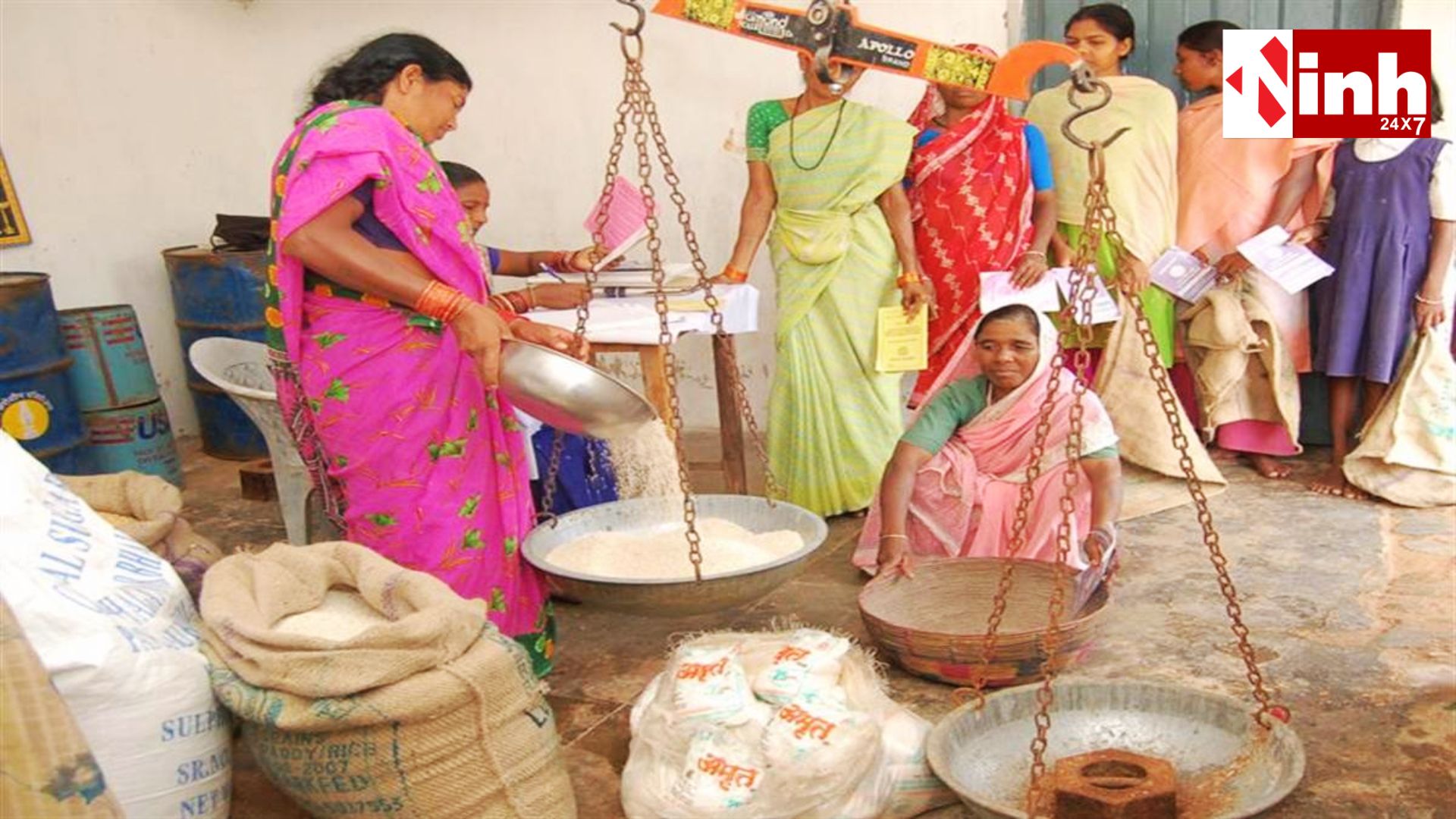 छत्तीसगढ़ में चावल उत्सव: ​​परिवहन संकट से अटका दो माह का राशन वितरण, कई दुकानों में भंडारण अधूरा...