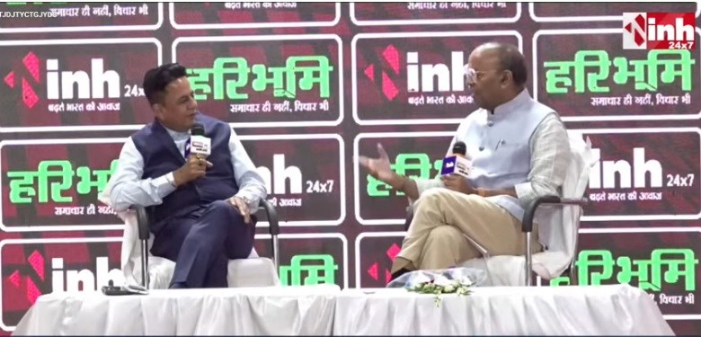 धमतरी जिला संवाद में तीखे सवाल–जवाब: ऑडिटोरियम से मेडिकल कॉलेज तक, अजय चंद्राकर ने रखी अपनी बात