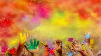 Rang Panchami 2026 : रंग पंचमी पर देवी-देवताओं को चढ़ाए ये खास रंग, बरसेगी कृपा, परेशानी होगी दूर 