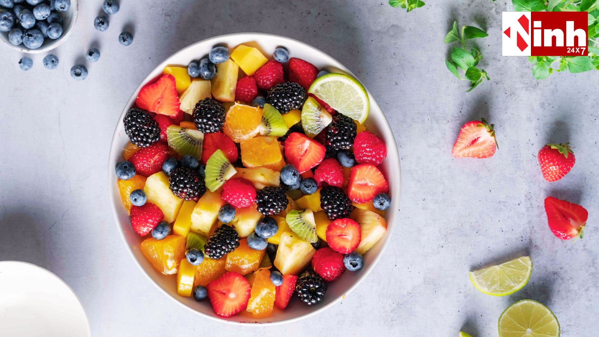 Heavy Meal के तुरंत बाद Fruits खाना सही है या नहीं? जानिए Experts की राय...