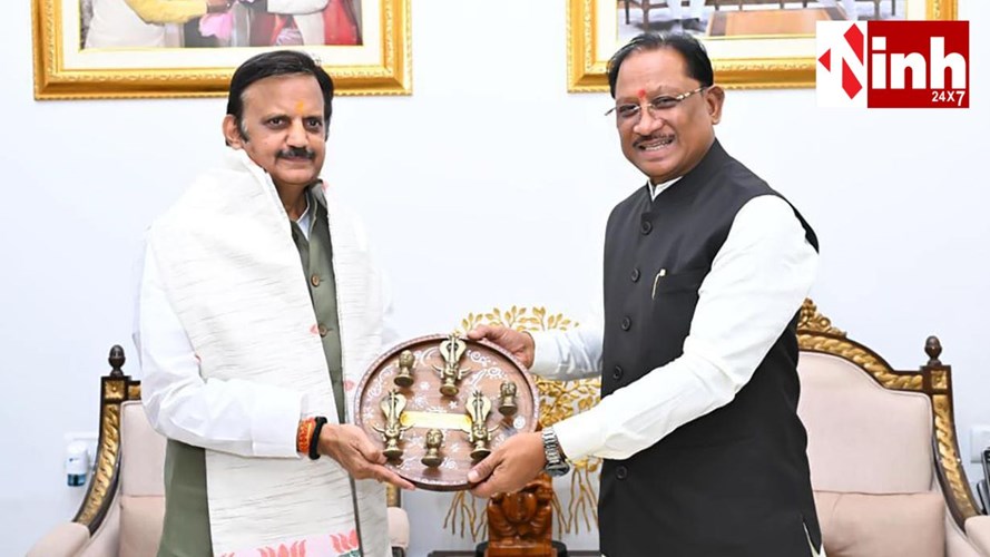 सीएम विष्णुदेव साय से मिले एमपी के डिप्टी सीएम राजेंद्र शुक्ल, रीवा-रायपुर हवाई सेवा पर जताया आभार...