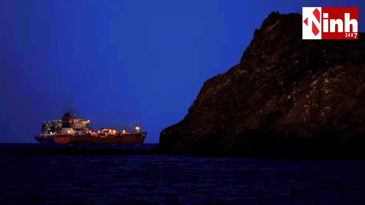 राष्ट्रपति ट्रंप की सख्त चेतावनी के बाद ईरान ने दिखाया नरम रुख, इन देशों के लिए खुला रहेगा स्ट्रेट ऑफ होर्मुज... 