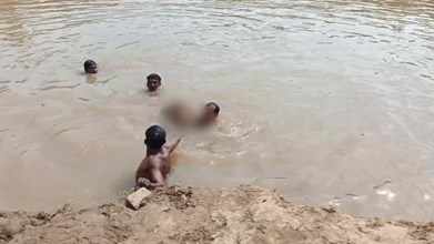 PANNA NEWS : सहेलियों के साथ नहाने गई बच्ची पानी में डूबी, दम घुटने से 6 साल की मासूम की मौत, पसरा मातम 