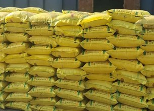 खरीफ 2026 की तैयारी के बीच अटका खाद वितरण, किसान इंतजार में