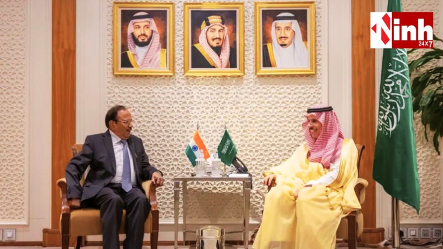 अजित डोभाल की सऊदी अरब यात्रा: रियाद में ऊर्जा, सुरक्षा और क्षेत्रीय स्थिरता पर अहम बातचीत...