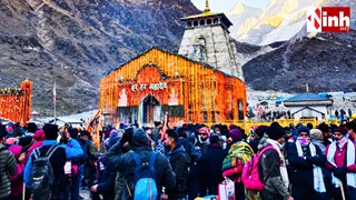 आस्था का महापर्व: केदारनाथ मंदिर के कपाट खुले, श्रद्धालुओं पर हेलीकॉप्टर से बरसे फूल...