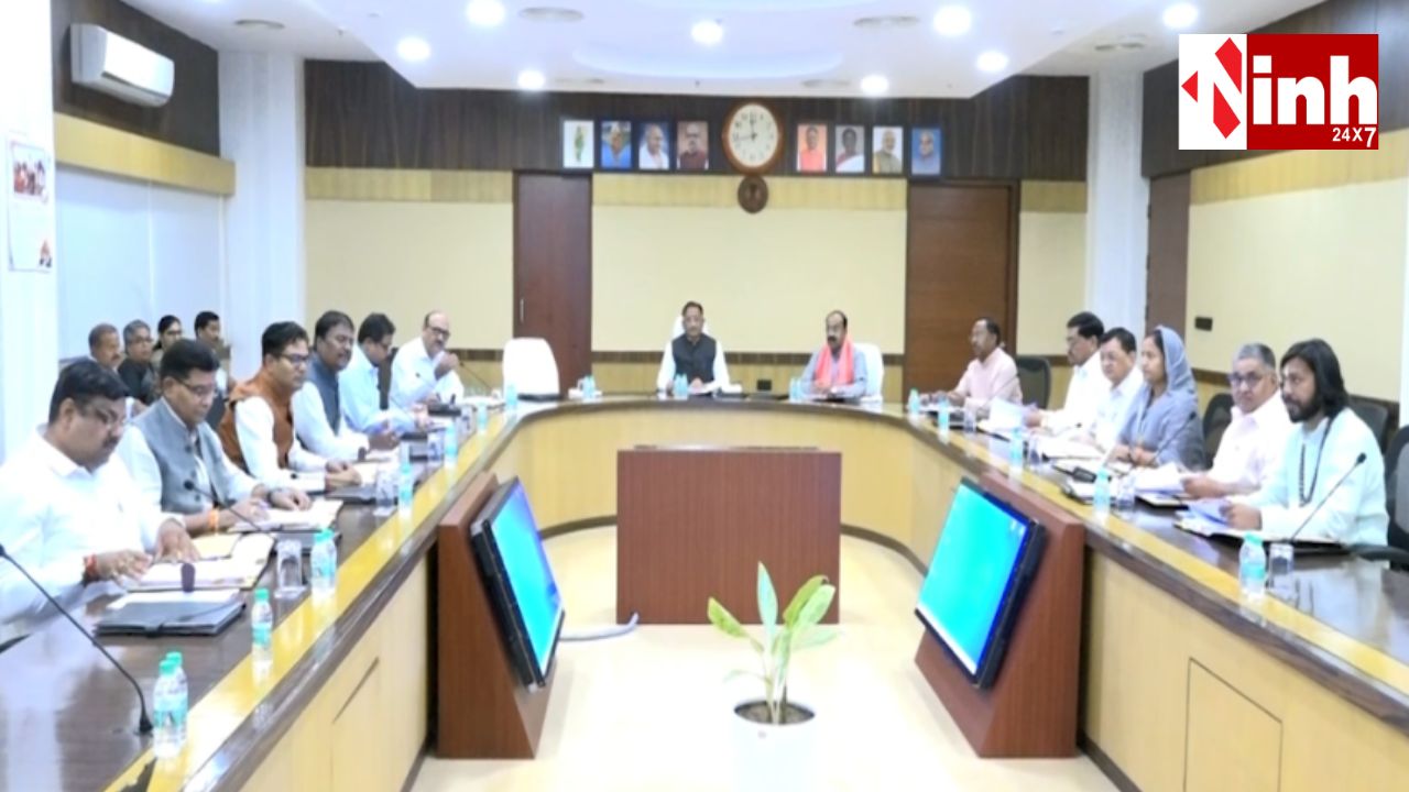 CG Cabinet Decisions: शहरी गैस नीति 2026 पास, रोजगार और निवेश को मिलेगा बढ़ावा, IPS अधिकारियों पर बड़ा फैसला...