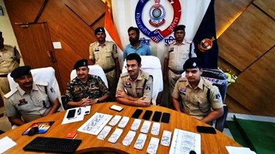 नकली नोटों का बड़ा खुलासा, घर में छाप रहा था 500-500 के नोट