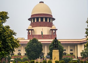 आरक्षण और क्रीमी लेयर पर सुप्रीम कोर्ट की सख्त टिप्पणी, कहा- “कब तक मिलता रहेगा लाभ?”