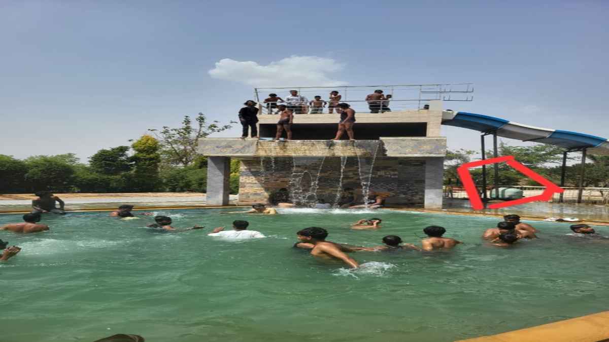 jabalpur news : वॉटर पार्क में करंट लगने से युवक की दर्दनाक मौत, फिसल पट्टी की रेलिंग में हुआ हादसा, जांच शुरू 