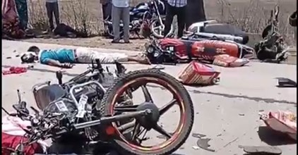 Seoni News : सिवनी में 3 बाइक की आमने सामने हुई भिड़ंत, 2 की मौत, 6 घायल, मची चीख पुकार 