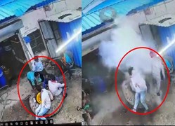 JCB टायर ब्लास्ट का खौफनाक मंजर, कई फीट उछले 4 युवक , एक की जान गई