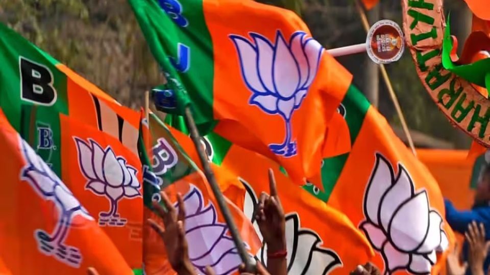 दिल्ली में क्या होने वाला है बड़ा फैसला? CM साय और मंत्रियों के दौरे पर बढ़ी चर्चाएं