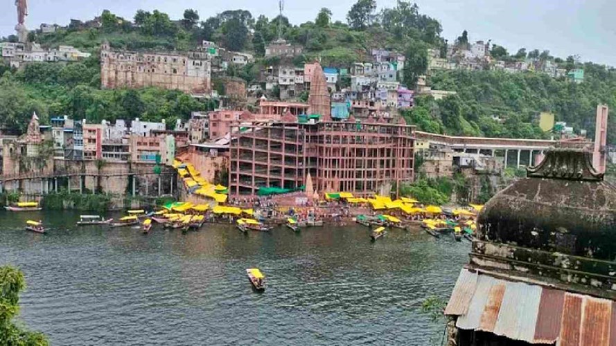KHANDWA NEWS : मंदिर प्रसाशन की अनोखी पहल ! ओंकारेश्वर में रक्तदान करों और VIP दर्शन पाओ, साथियों को भी मिलेगा लाभ 