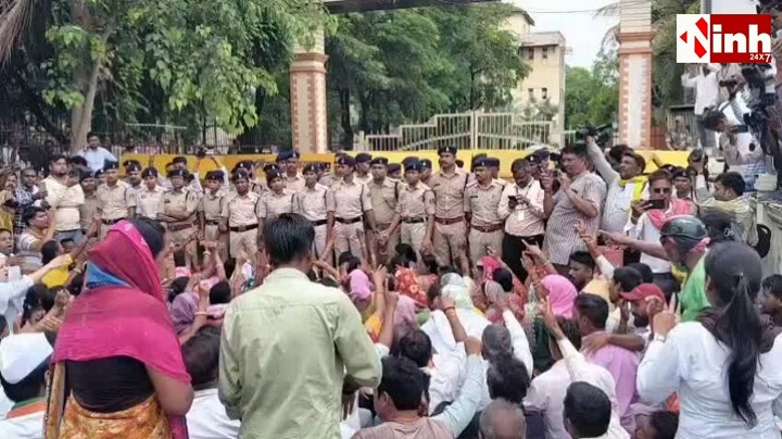 नकटी आंदोलन तेज: कलेक्टर से वार्ता के बाद भी नहीं बनी बात, प्रशासन को बदलना पड़ा निकासी का रास्ता