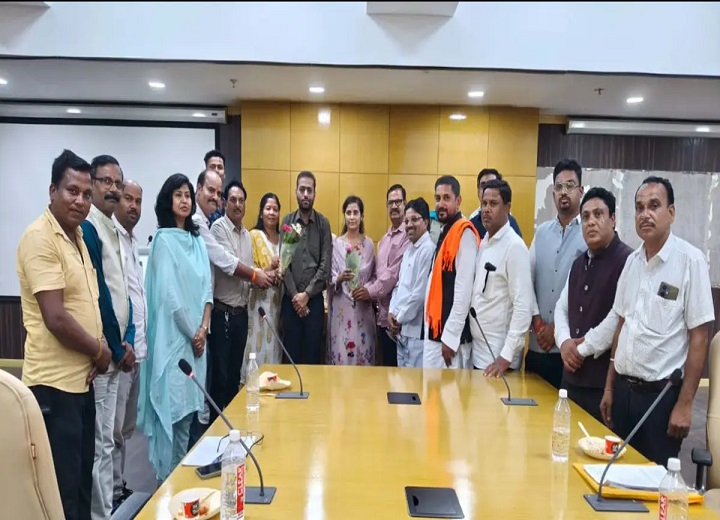 राशन दुकानदारों की मांगों पर सरकार गंभीर, उच्चस्तरीय बैठक में कई अहम फैसले, 165 करोड़ रुपये जारी