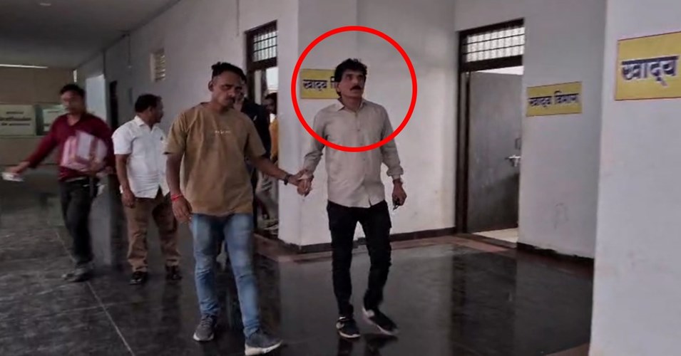 AGAR MALVA: आगर मालवा में लोकायुक्त की बड़ी कार्रवाई, 50 हजार रुपये की रिश्वत लेते बाबू गिरफ्तार