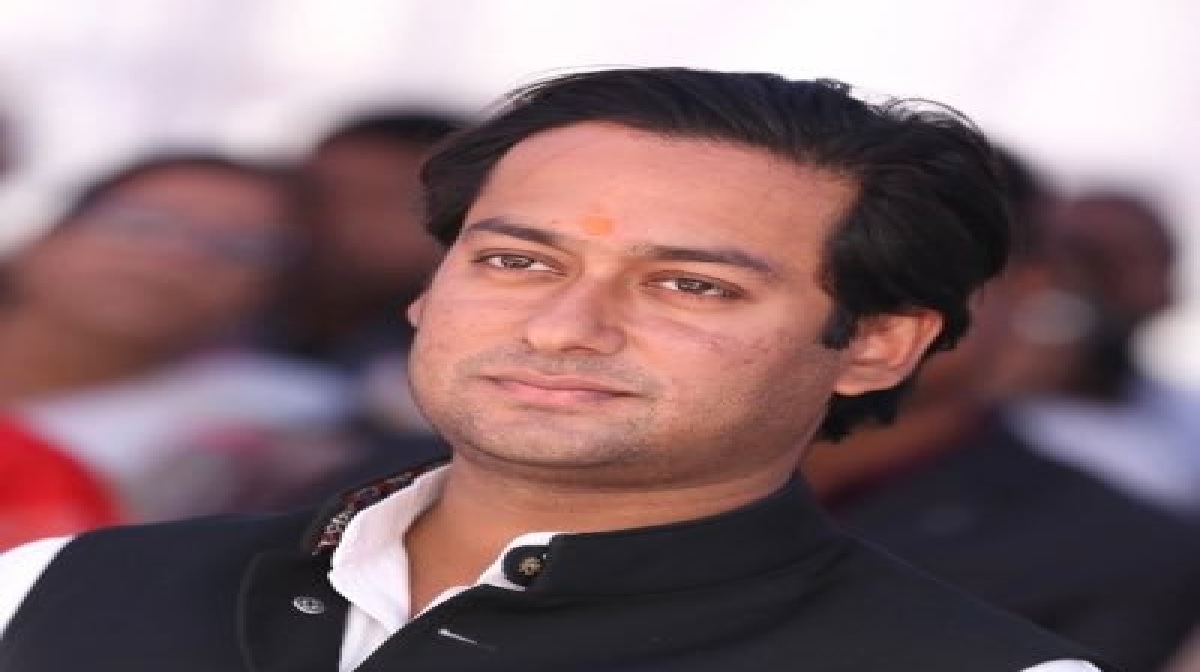 UCC पर जयवर्धन सिंह का निशाना, कहा - युवाओं को यूनिफॉर्म एजुकेशन कोड की जरूरत, फूलसिंह बरिया ने भी बोला हमला 
