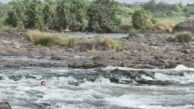 बड़ी खबर !   इंदौर और महेश्वर में पानी में डूबने से दो किशोरों की मौत, एक युवक बहा, तलाश जारी 