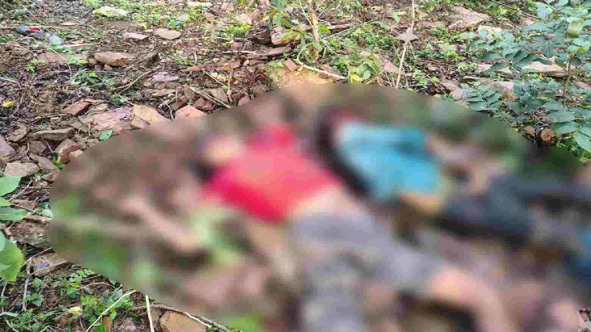 Singrauli news : बड़ी खबर ! सिंगरौली में 50 फीट गहरी खाई में गिरा बाइक सहित परिवार, पिता-पुत्र की मौत, महिला घायल 