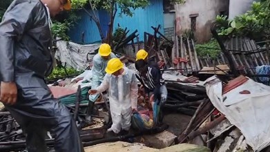Betul News : बारिश के चलते रेलवे की बाउंड्रीवॉल कच्चे मकान पर गिरी, मलबे में दबने से मजदूर की मौत