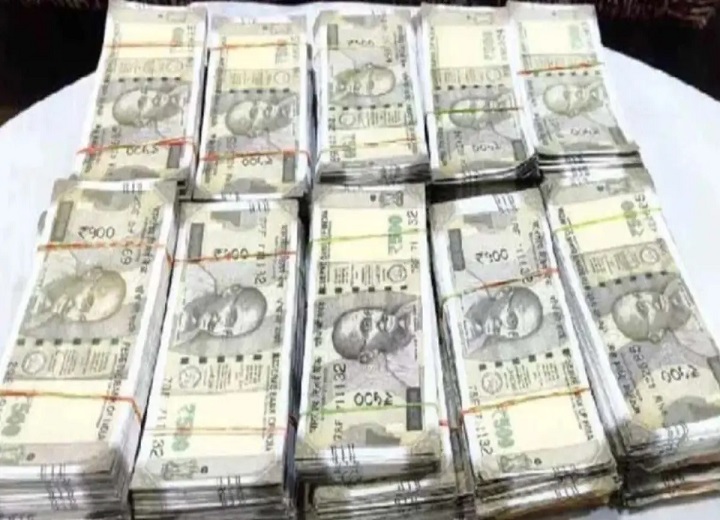 45 करोड़ के कथित नकली नोट का लालच, कारोबारी से 1.13 करोड़ रुपये की ठगी