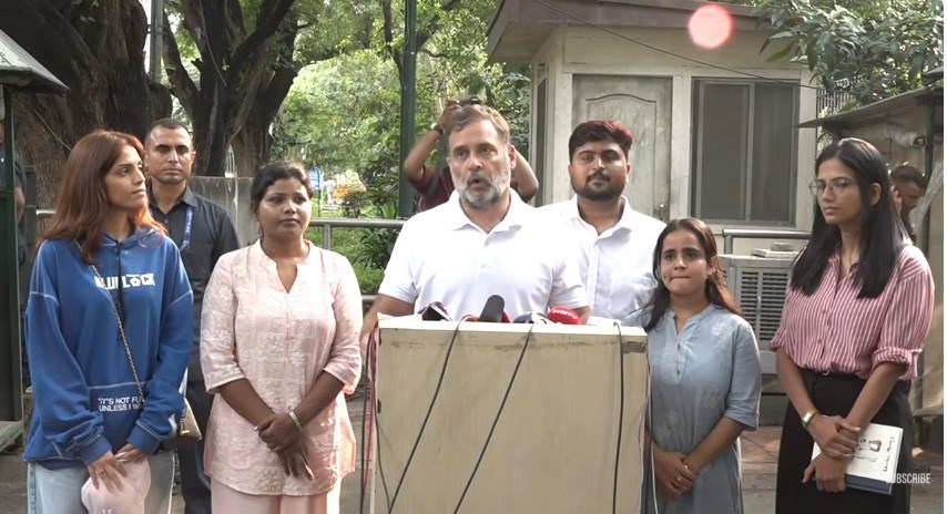 जंतर-मंतर प्रदर्शनकारियों के साथ राहुल गांधी की प्रेस कॉन्फ्रेंस, छात्रों का दावा- 