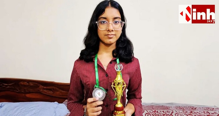 केशकाल की होनहार बेटी मुक्ति डडसेना ने रचा नया इतिहास, राष्ट्रीय बैडमिंटन प्रतियोगिता में मिली जगह