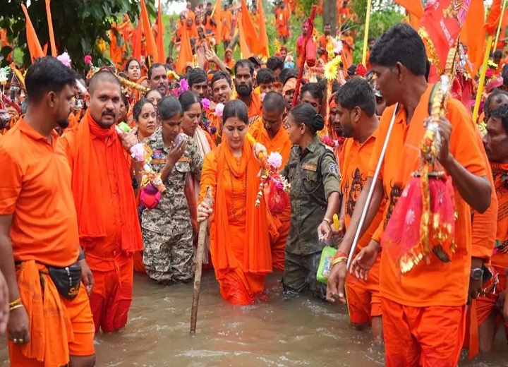 भावना बोहरा की 151 किमी कांवड़ पदयात्रा का दूसरा दिन पूरा, जंगल-पहाड़ों के बीच गूंजा ‘बोल बम’