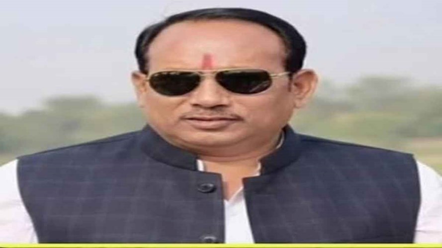 MP NEWS : भाजपा विधायक प्रीतम लोधी का बड़ा बयान, कहा - महिलाएं मुझे पटाने के लिए आती है ,,,फिर ,, Video वायरल