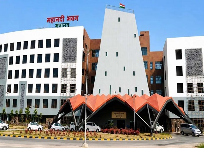 छत्तीसगढ़ में IFS विवेक आचार्य की नई पोस्टिंग, वन विकास निगम के कार्यकारी संचालक बनाए गए