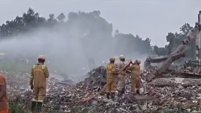 Kaushambi Blast: पटाखा फैक्ट्री में जोरदार धमाका, 7 लोगों की मौत से मचा हड़कंप; कई घायल
