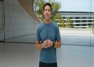 15 साल बाद बदला Apple का CEO, Tim Cook की जगह John Ternus ने संभाली कमान