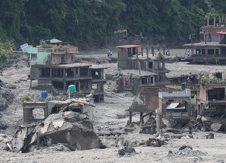 नेपाल आपदा : जरूरतमंद परिवारों की मदद को आगे आया कटारिया परिवार, जुटाई जा रही राहत सामग्री