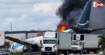 Miami Plane Crash: लैंडिंग के दौरान बेकाबू हुआ Amazon का कार्गो विमान, 5 की मौत और कई घायल