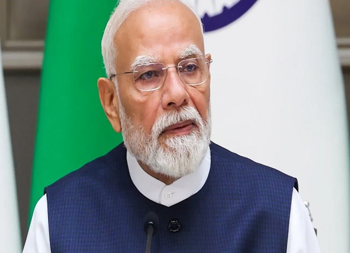 PM मोदी के कार्यक्रम स्थल से 2 लोग हिरासत में, एक के पास मिली बंदूक; फर्जी PMO ID भी बरामद